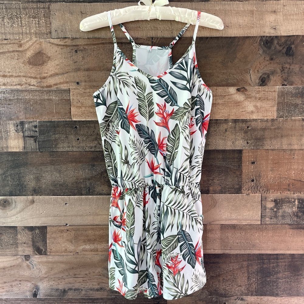 Palm Leaf Summer Shorts Romper Size Small - Picture 2 of 10